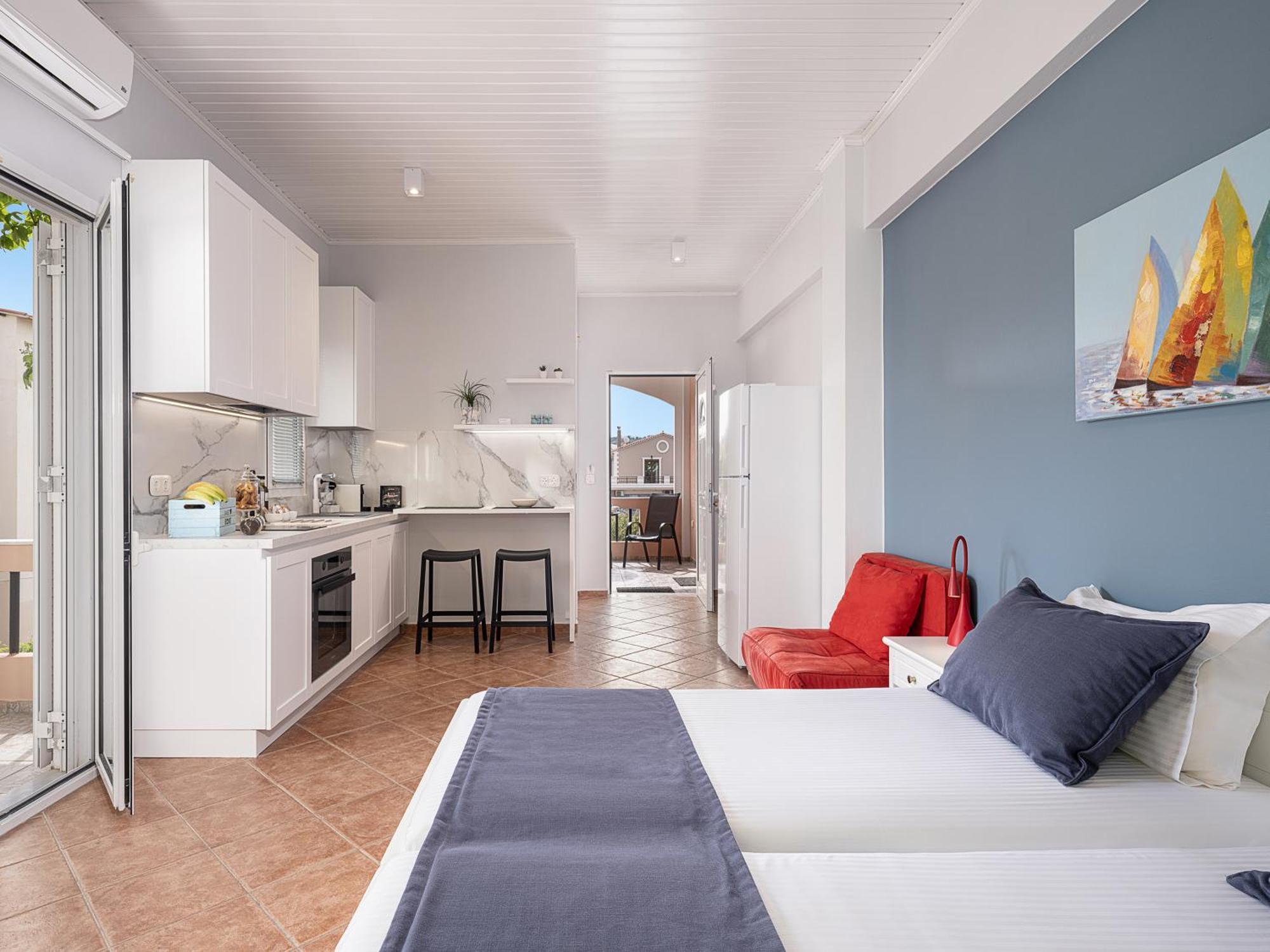 Elena Seafront Luxury Apartments Almirída Kültér fotó